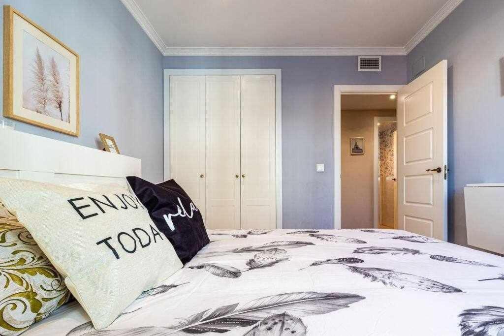 3 Apartamento En Estadio Sevilla 8 Plazas 3 Hab Y Metro