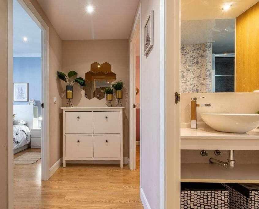 3 Apartamento En Estadio Sevilla 8 Plazas 3 Hab Y Metro Appartement Séville