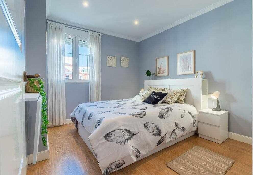 3 Apartamento En Estadio Sevilla 8 Plazas 3 Hab Y Metro